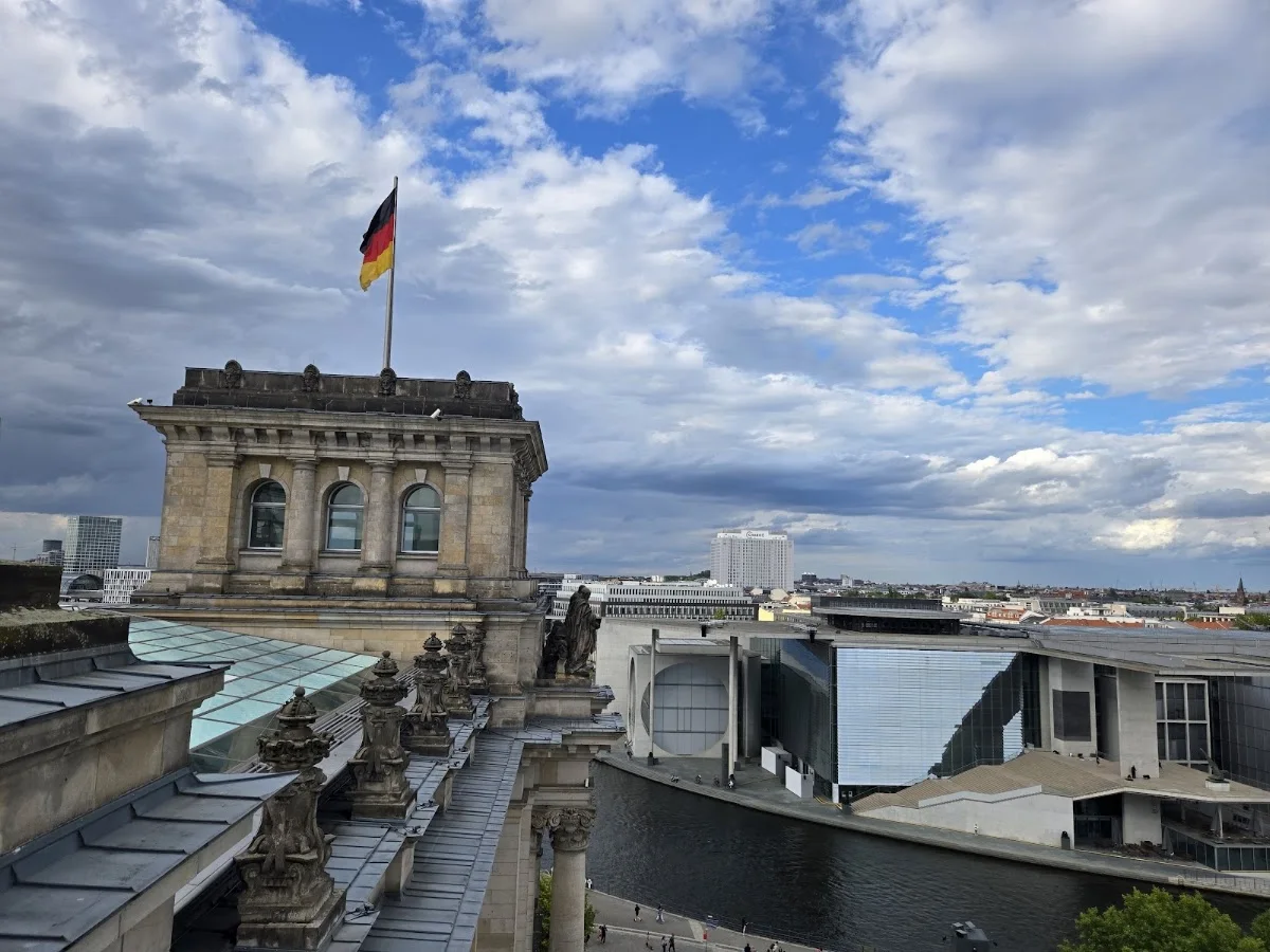 Käfer DACHGARTEN-RESTAURANT im Deutschen Bundestag – Reichstagsgebäude in Berlin