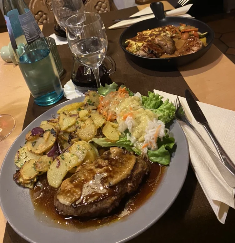Weinstube Unmüßig – Essen und Trinken in Stuttgart, Baden-Württemberg