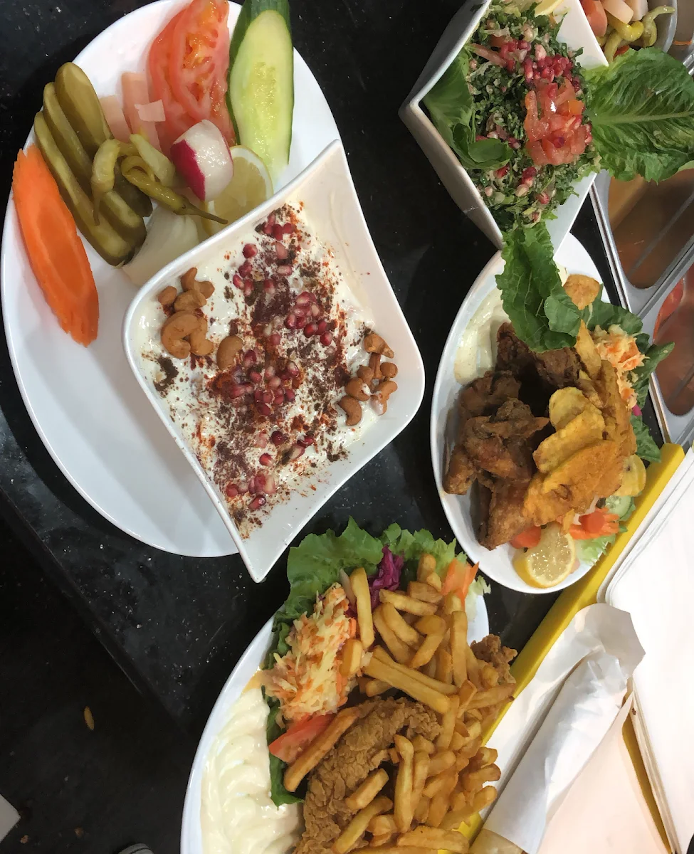 Restaurant Palmyra – Essen und Trinken in Stuttgart Stuttgart-Nord, Baden-Württemberg