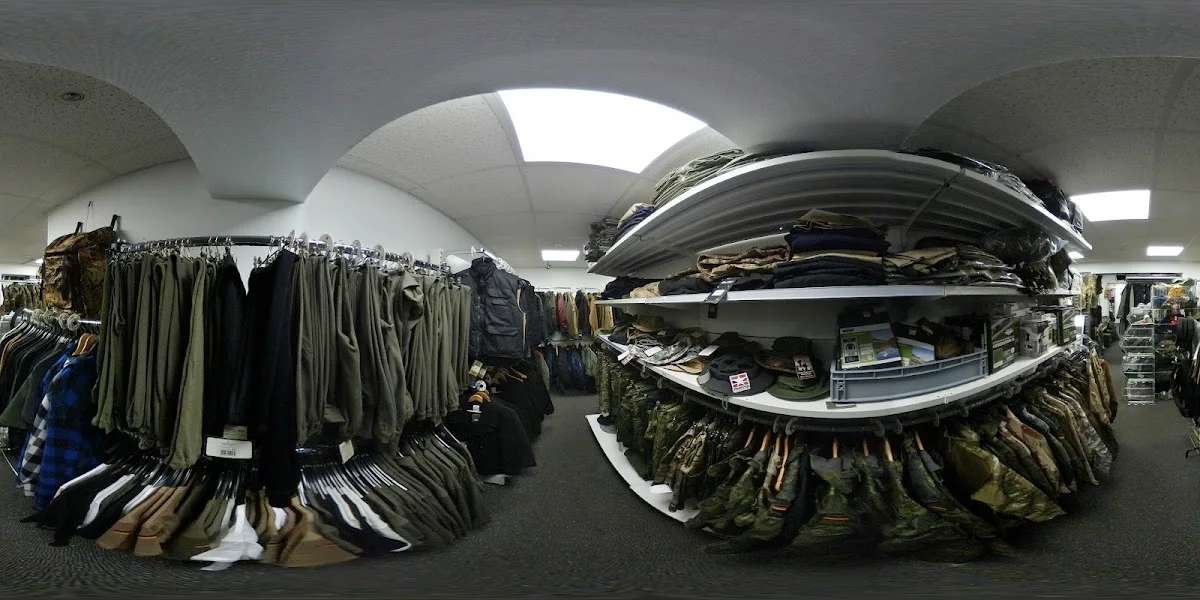 AMOCS Armyshop Lübeck – Street View & 360°-Fotos in Lübeck, Schleswig-Holstein