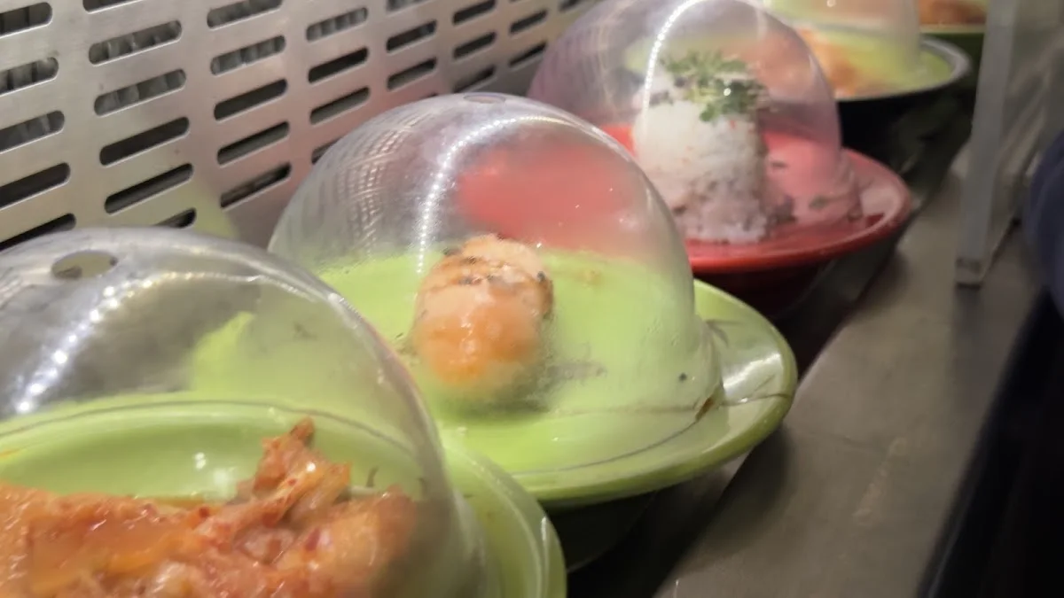 Sushi Fujikaiten Restaurant – California Roll in München, Bayern