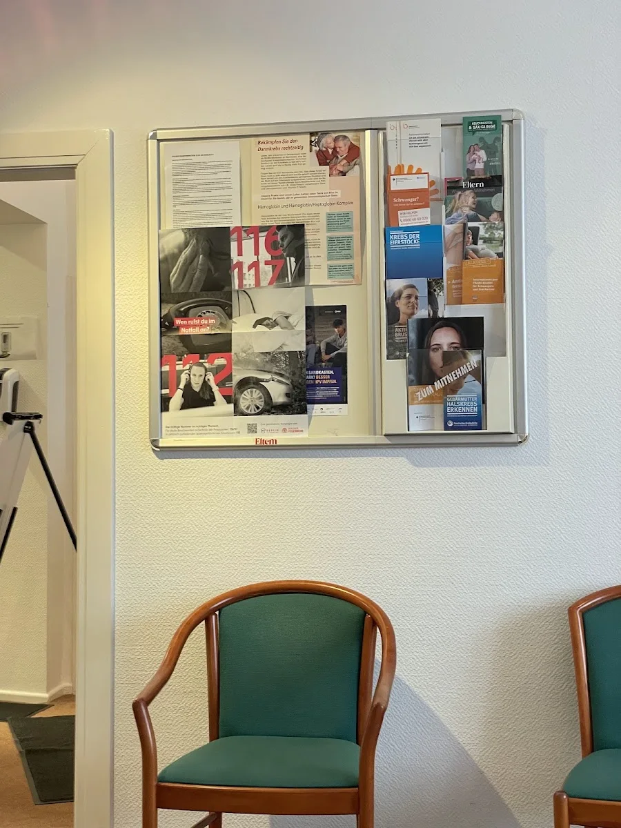 Petra Großmann Frauenärztin – Besucherfoto: Aljona Bondarovska (Luccet) in Berlin