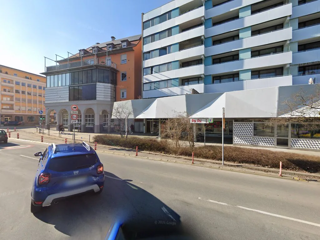 La Barberia The Italian Way Tattoo & Barber – Street View & 360°-Fotos in Neu-Ulm, Bayern