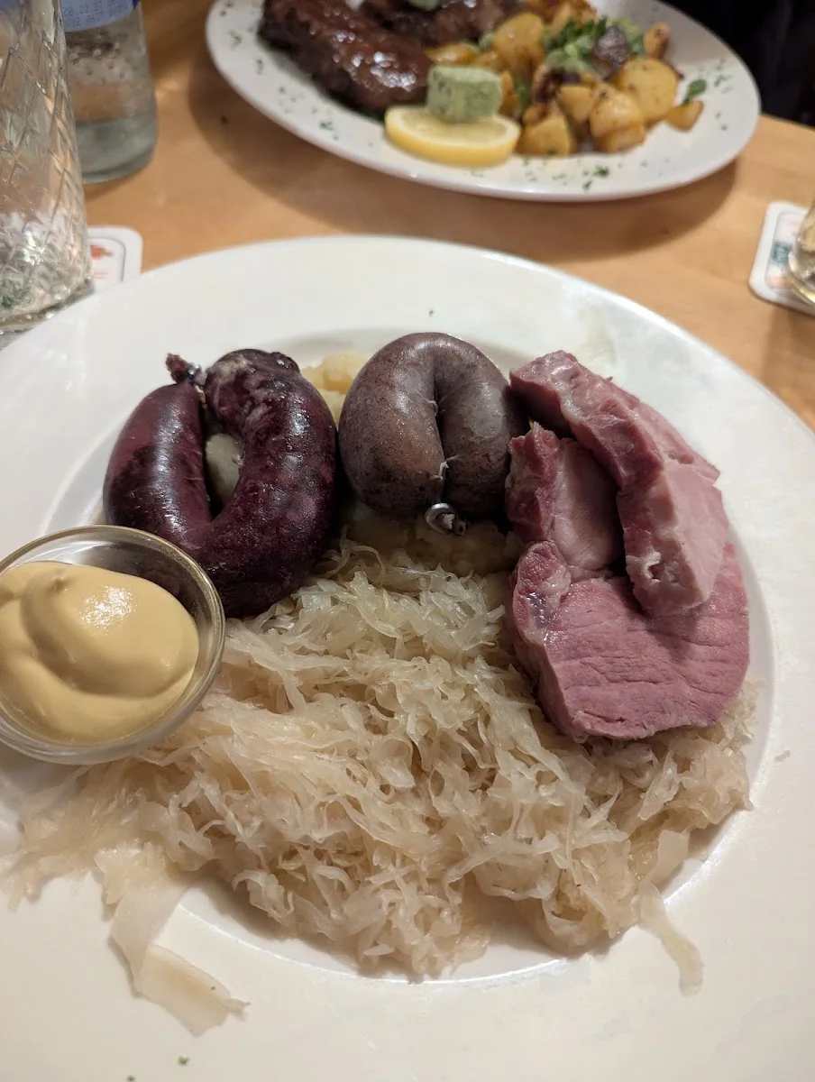Zur Buchscheer Apfelweinwirtschaft – Sauerkraut in Frankfurt am Main, Hessen