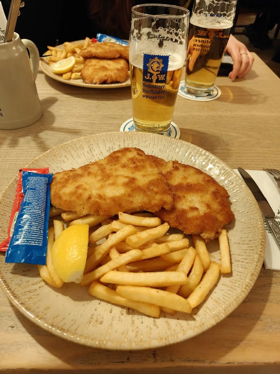Schweizer Hof – Schnitzel in München, Bayern
