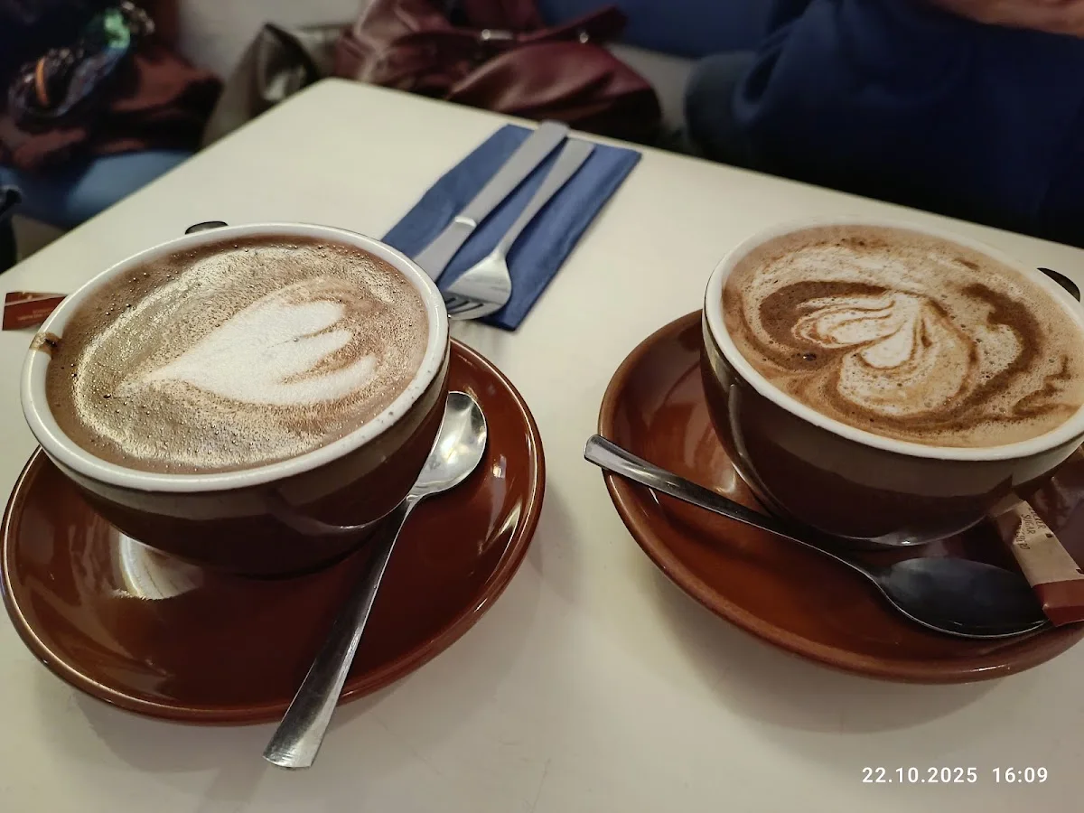 Ti Breizh - Crêperie – Cappuccino in Hamburg