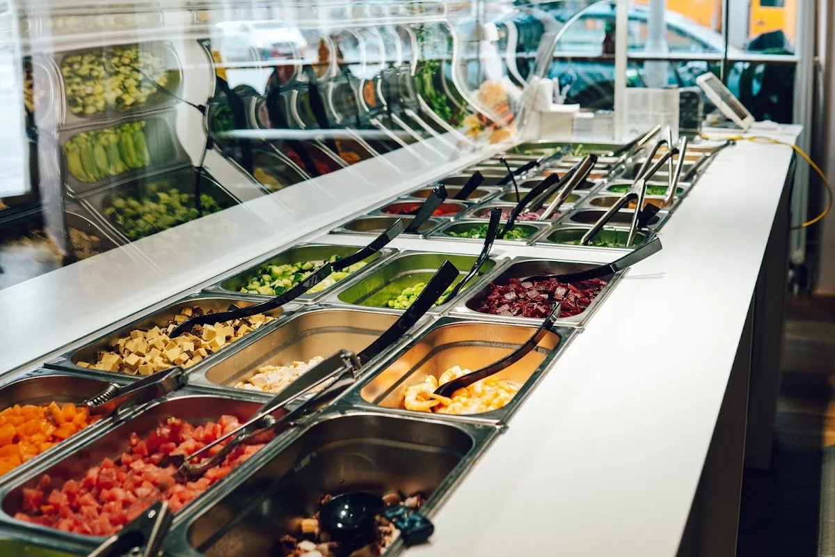 MA'LOA Poké Bowl – Atmosphäre in Berlin