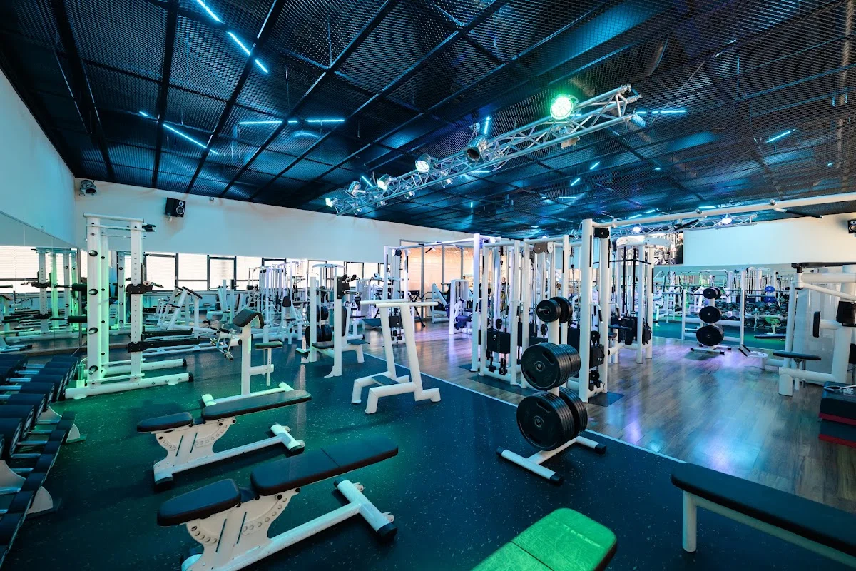 Power Play Fitnessstudio Bonlanden – Turnhalle in Filderstadt, Baden-Württemberg