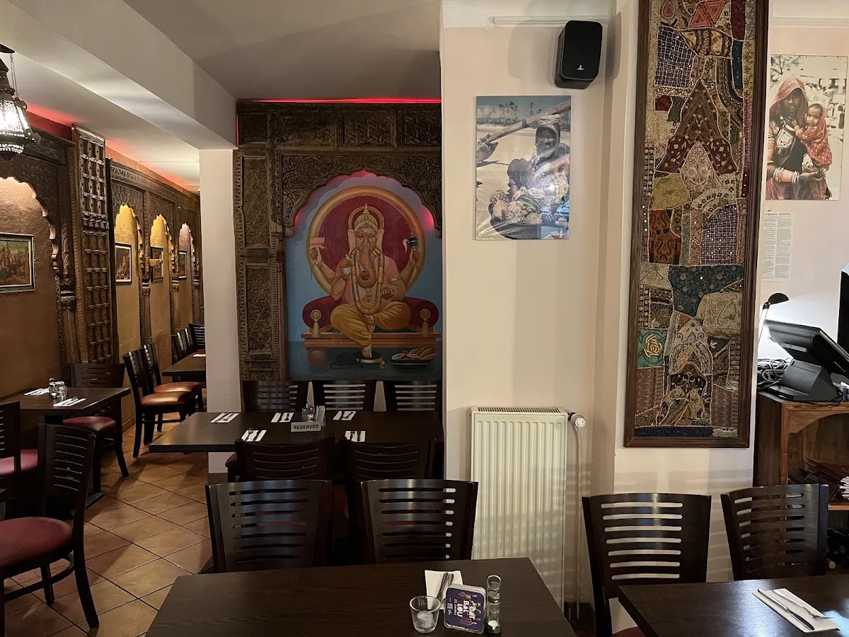 Ganesha Indisches Restaurant in Köln seit 1987 – Atmosphäre in Köln, Nordrhein-Westfalen
