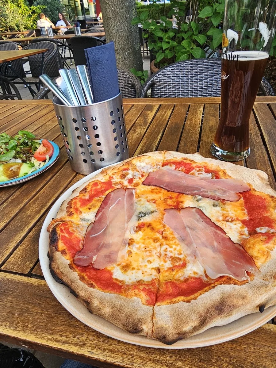 Ristorante Italiani – Pizza in Stuttgart Hausen, Baden-Württemberg