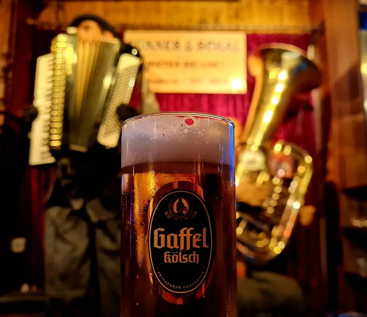 Papa Joes Biersalon Klimperkasten – Essen und Trinken in Köln, Nordrhein-Westfalen