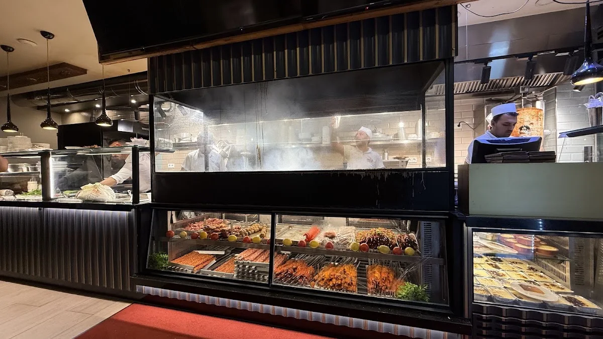 Adana Et Restaurant – Atmosphäre in Köln, Nordrhein-Westfalen