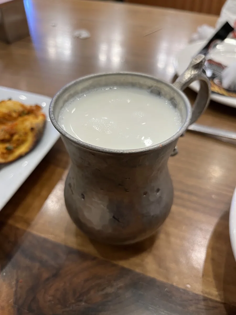Adana Et Restaurant – Lassi in Köln, Nordrhein-Westfalen