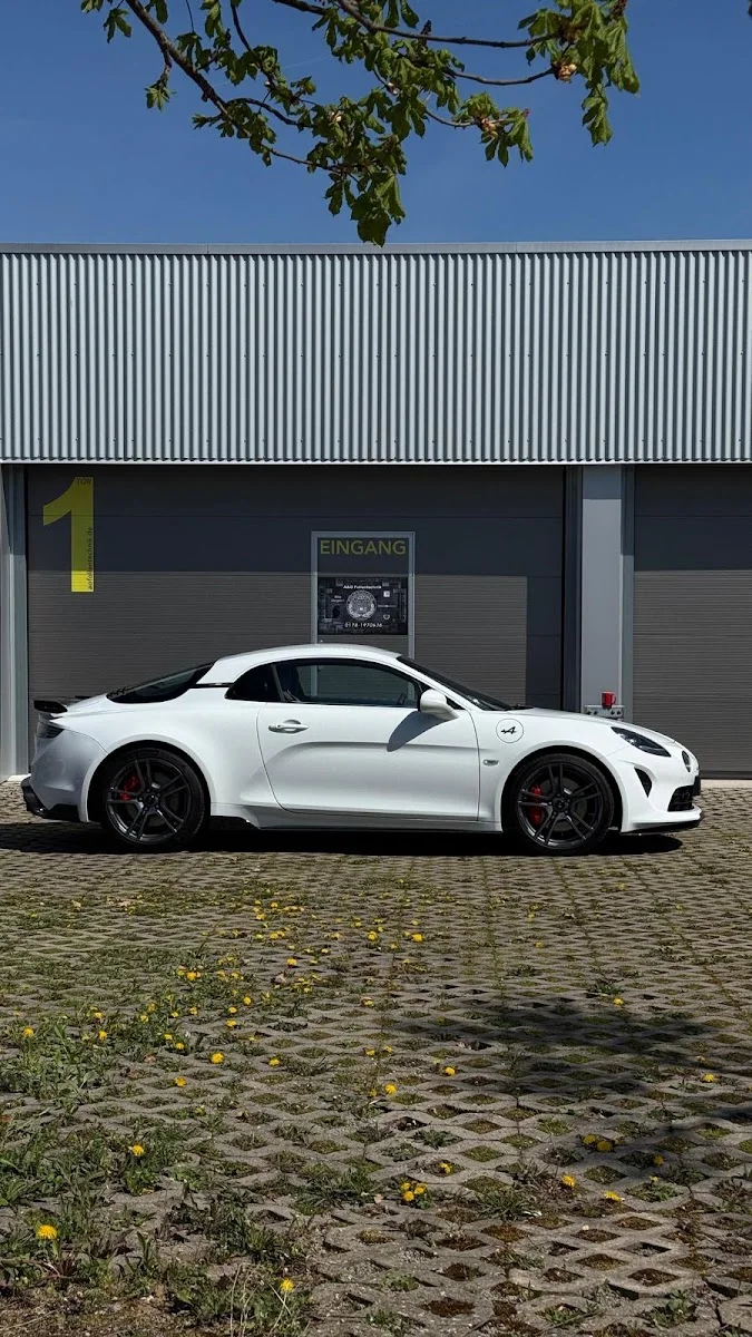 Autohaus von der Weppen – Besucherfoto von Georg B in Stuttgart Zuffenhausen, Baden-Württemberg