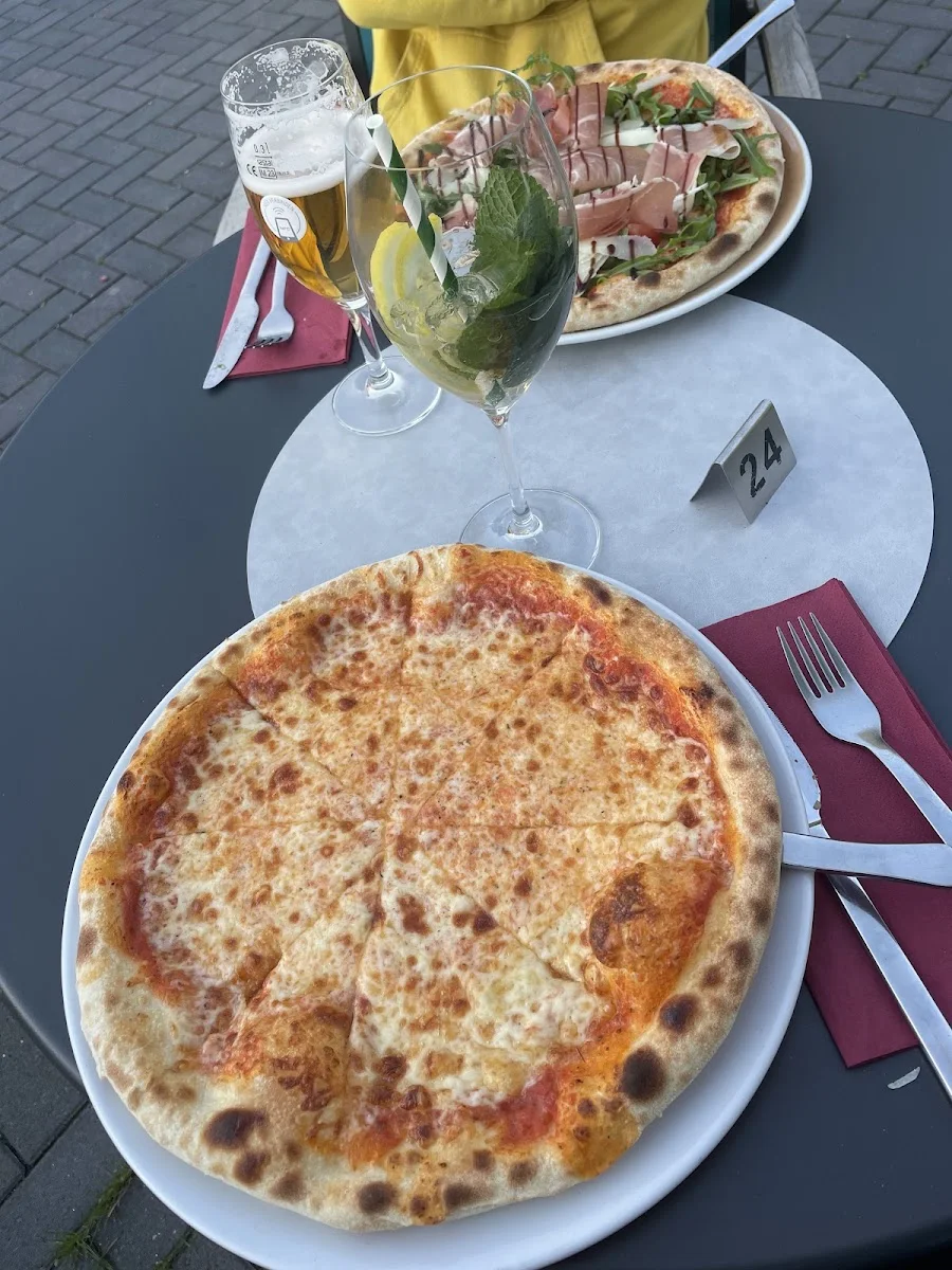 Kastanienhof – Pizza in Moers, Nordrhein-Westfalen