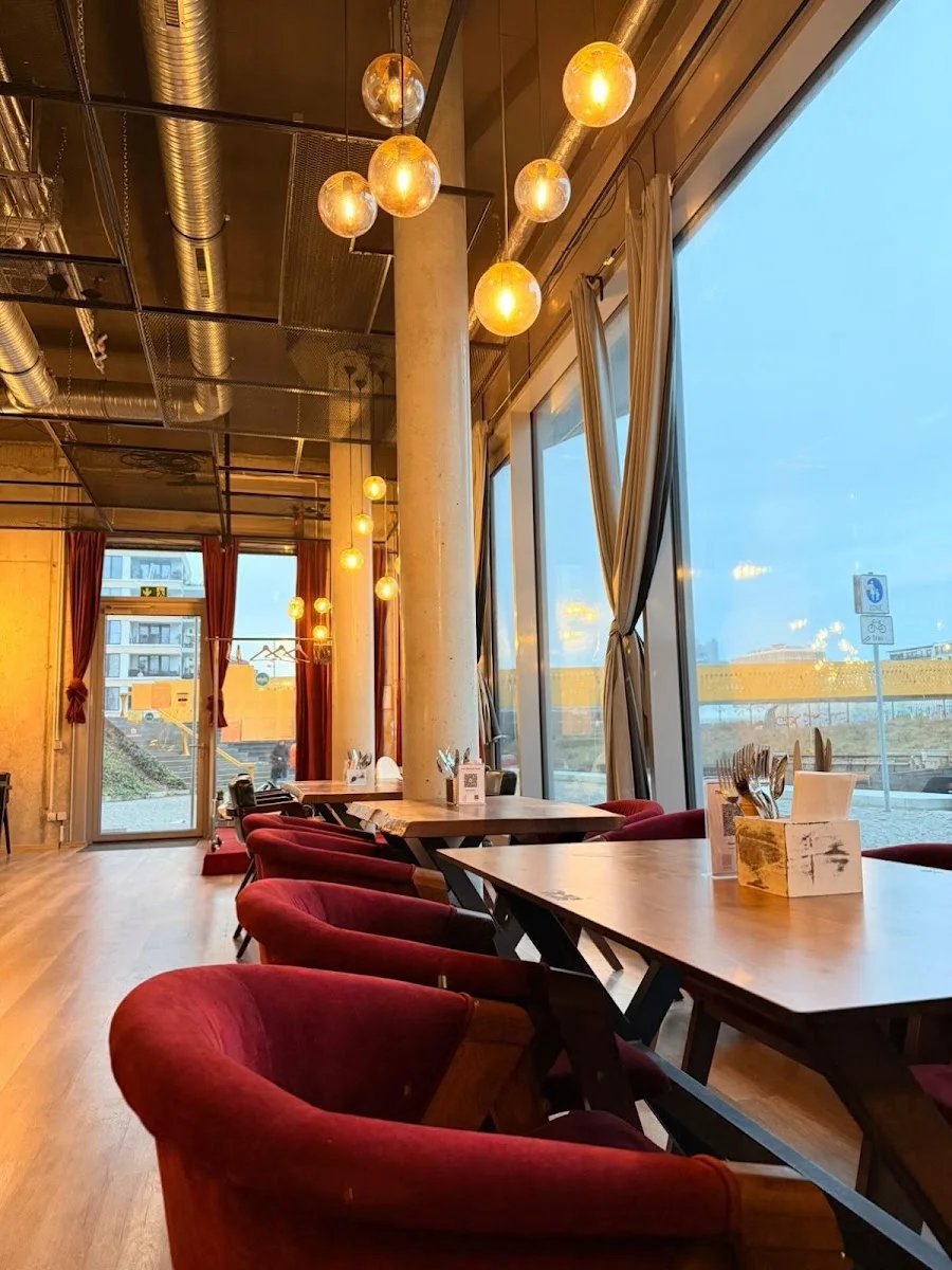 The Biryani Club – Tümü in Berlin