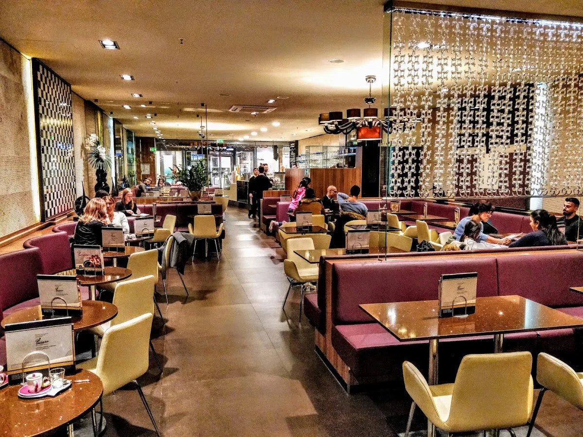 Tiziano gelato & caffè. – Atmosphäre in Sulzbach, Hessen
