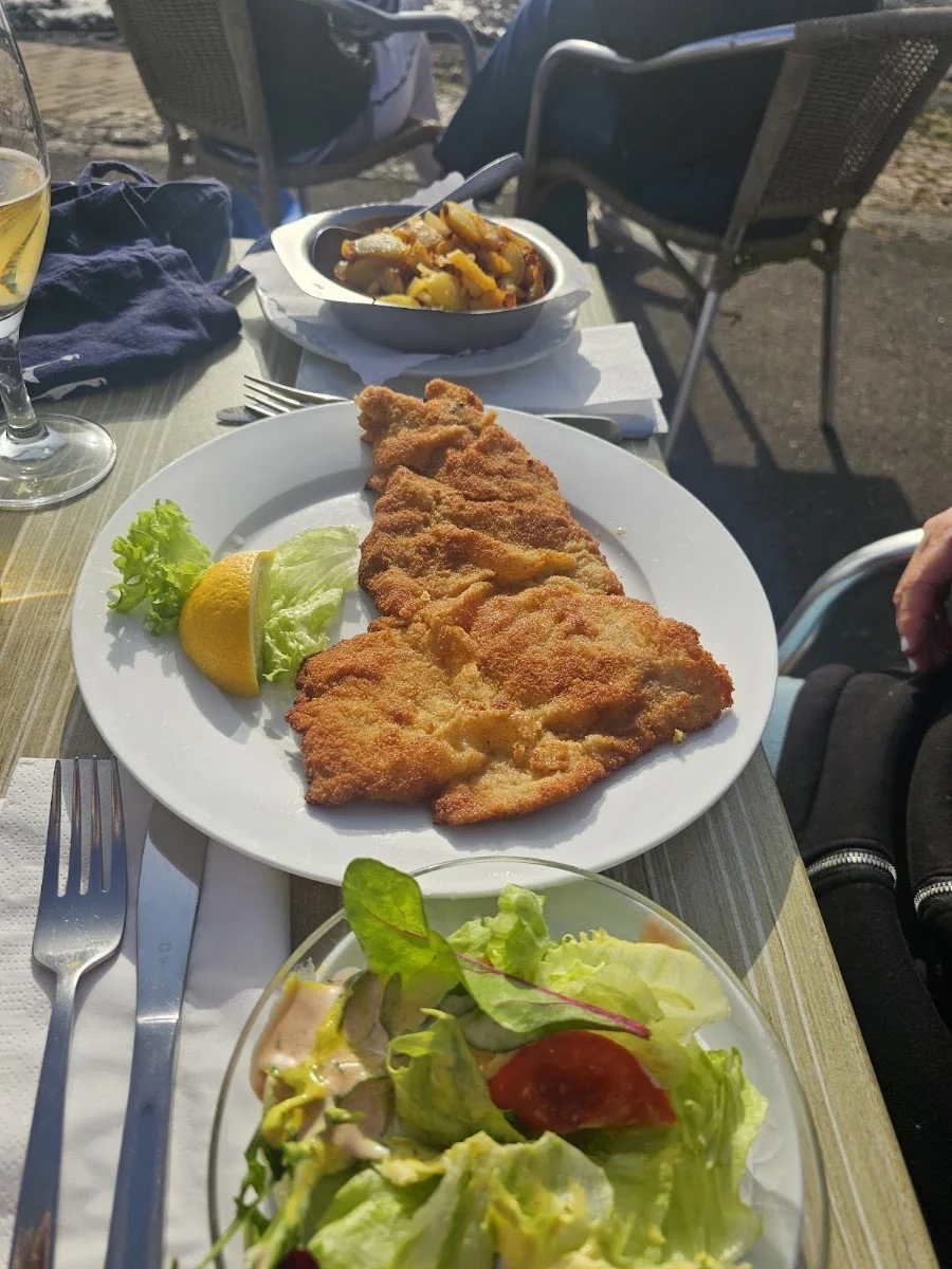 Dübelsbrücker Kajüt – Schnitzel in Hamburg