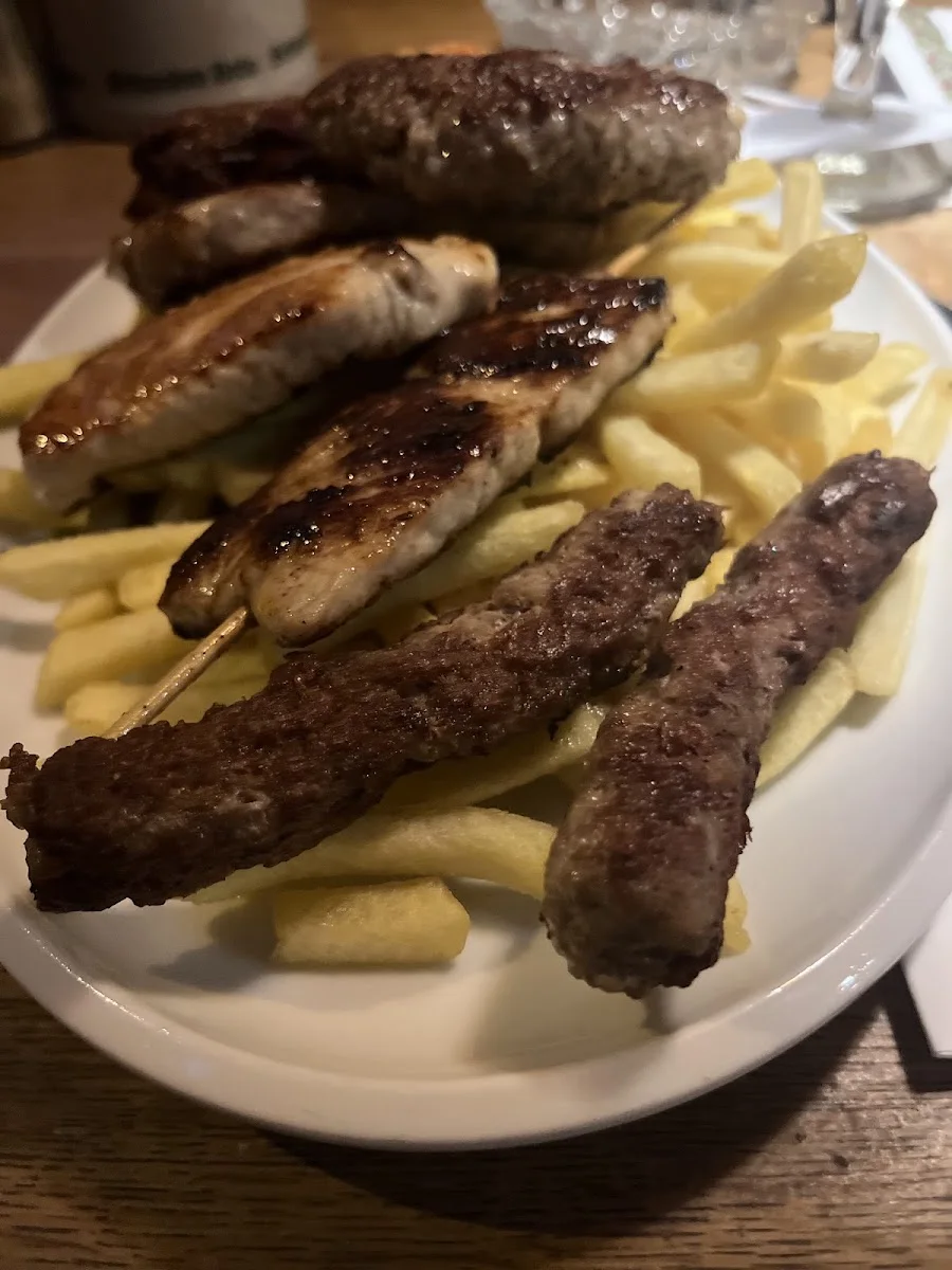 Spezialitäten-Restaurant Stadt-Höchst – Besucherfoto von Gregor Leonhardt in Frankfurt am Main, Hessen