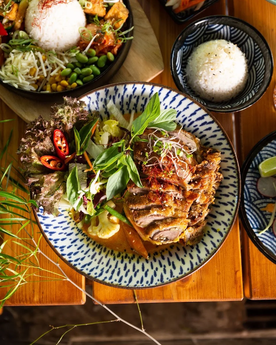 NYOM – Essen und Trinken in Berlin