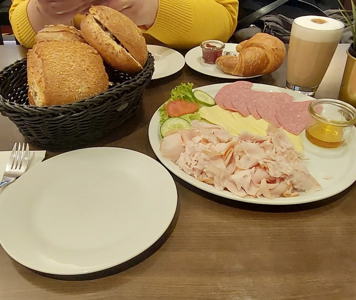 Bäckerei Zimmer GmbH & Co. KG – Besucherfoto von Ali S in Geesthacht, Schleswig-Holstein