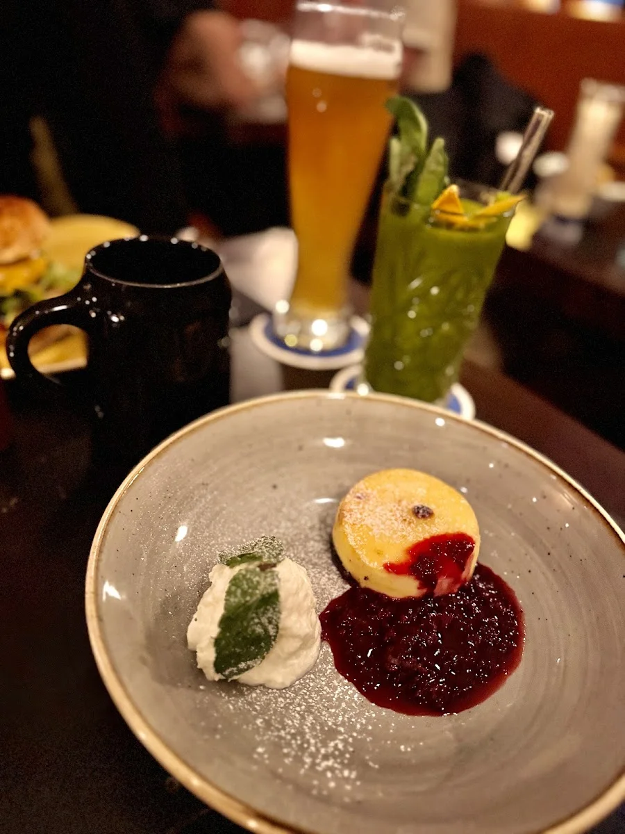 Drunken Cow Bar & Grill – Panna cotta in München, Bayern