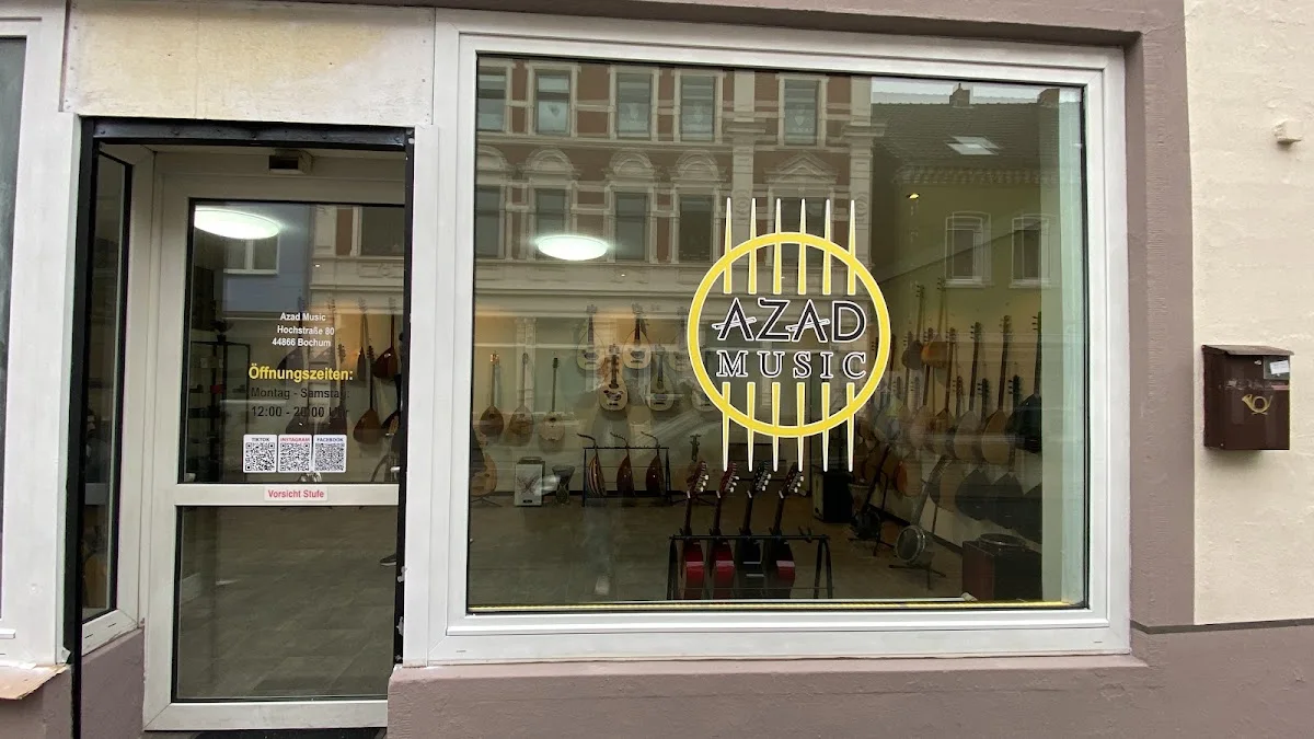 Azad Music – Innenansichten in Bochum, Nordrhein-Westfalen