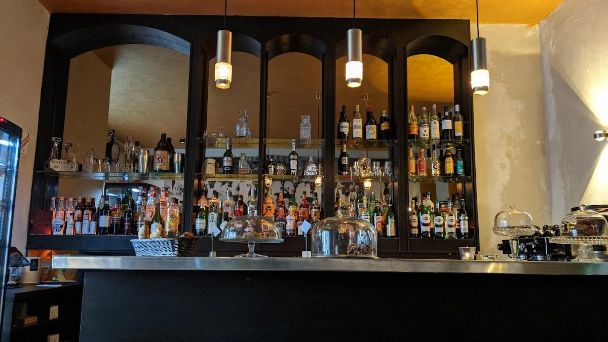 Café Jeudi Bar – Atmosphäre in Berlin