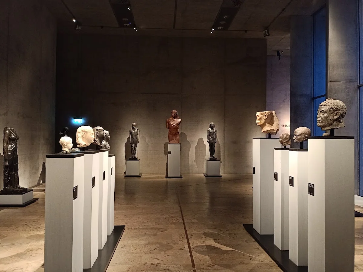 Staatliches Museum Ägyptischer Kunst – Kunst und Zeit in München, Bayern