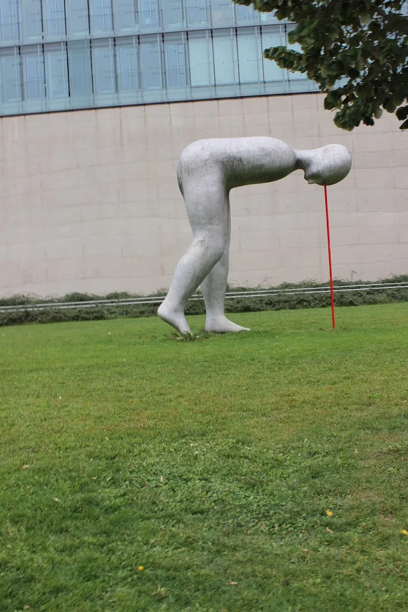 Staatliches Museum Ägyptischer Kunst – Schlauch Werner Statue in München, Bayern