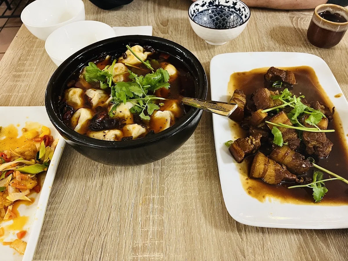 Restaurant Heng Amani – Feuertopf in Stuttgart Feuerbach, Baden-Württemberg