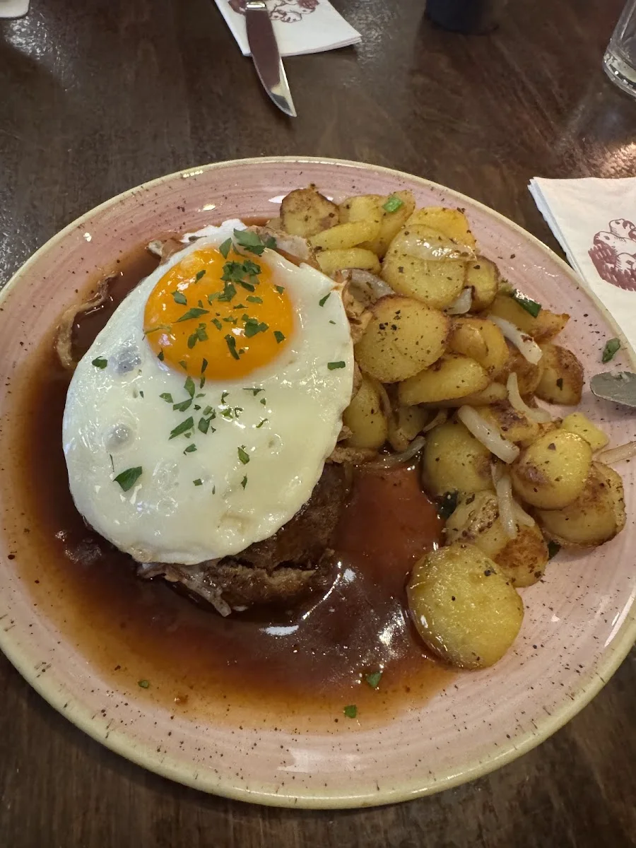 Restaurant Robbengatter – Steak und Eier in Berlin