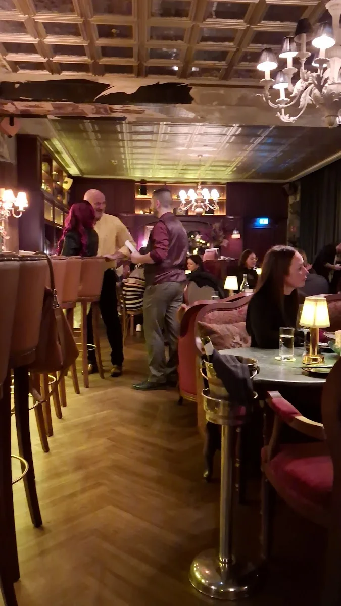 Bellboy Bar – Atmosphäre in Berlin