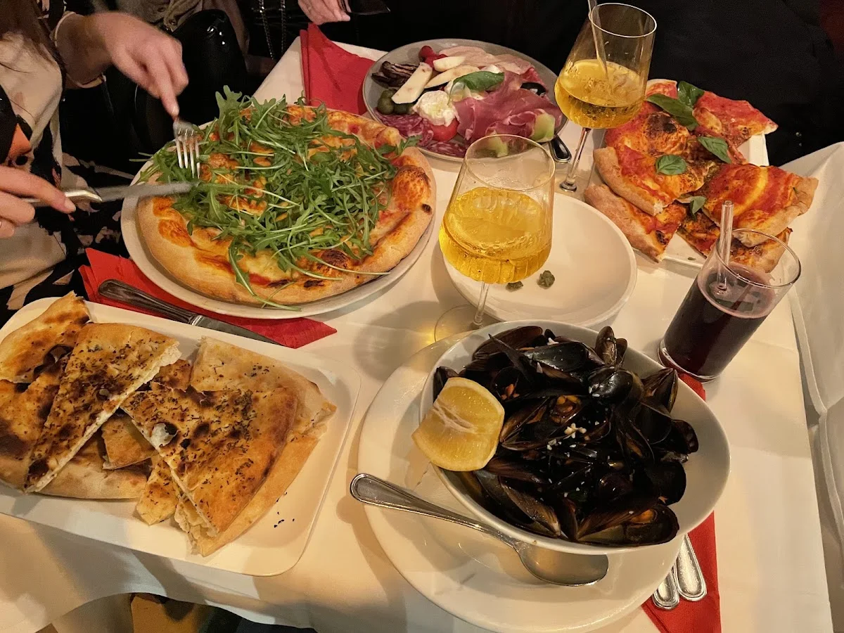 Da Nello – Essen und Trinken in Stuttgart Feuerbach, Baden-Württemberg