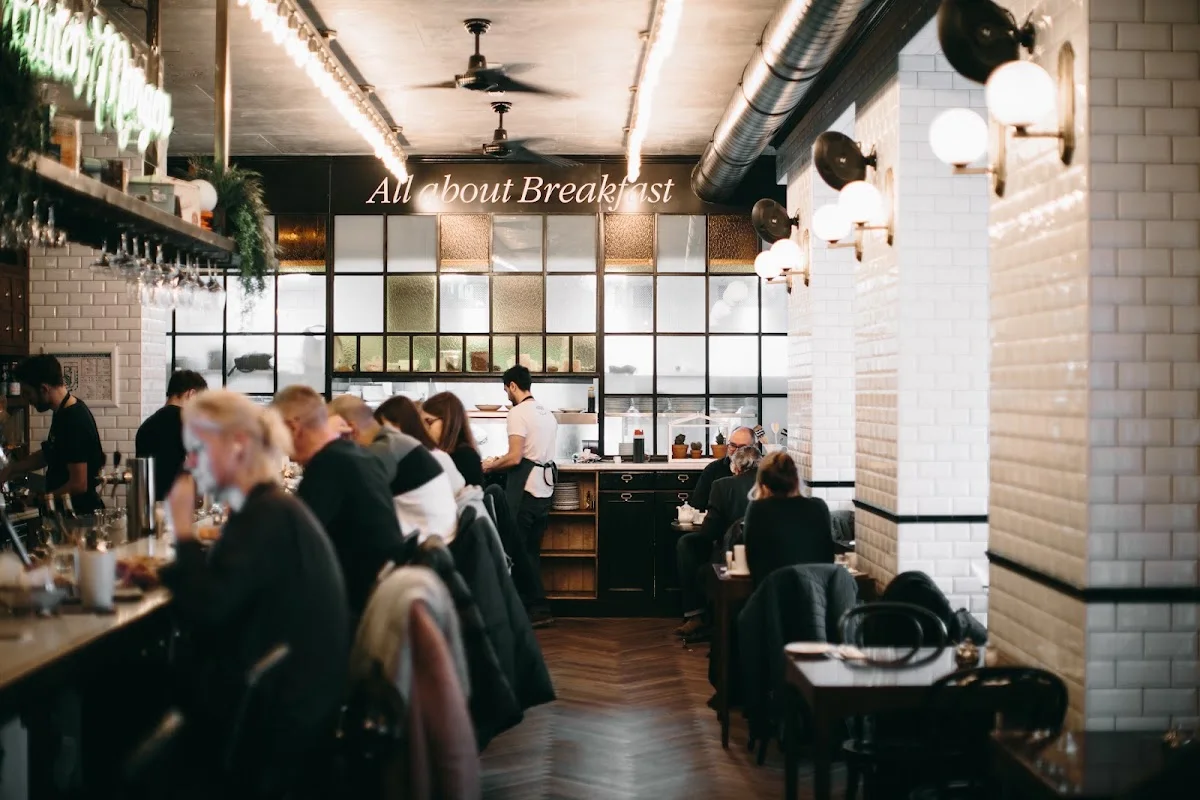 Benedict – Atmosphäre in Berlin