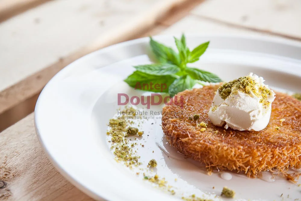 Antep DoyDoy Holzkohle Restaurant – Kunafa in Langenfeld, Nordrhein-Westfalen