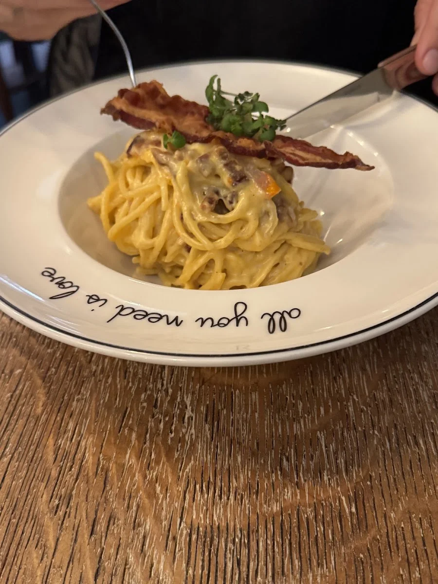Noah's Pizzeria – Carbonara in München, Bayern