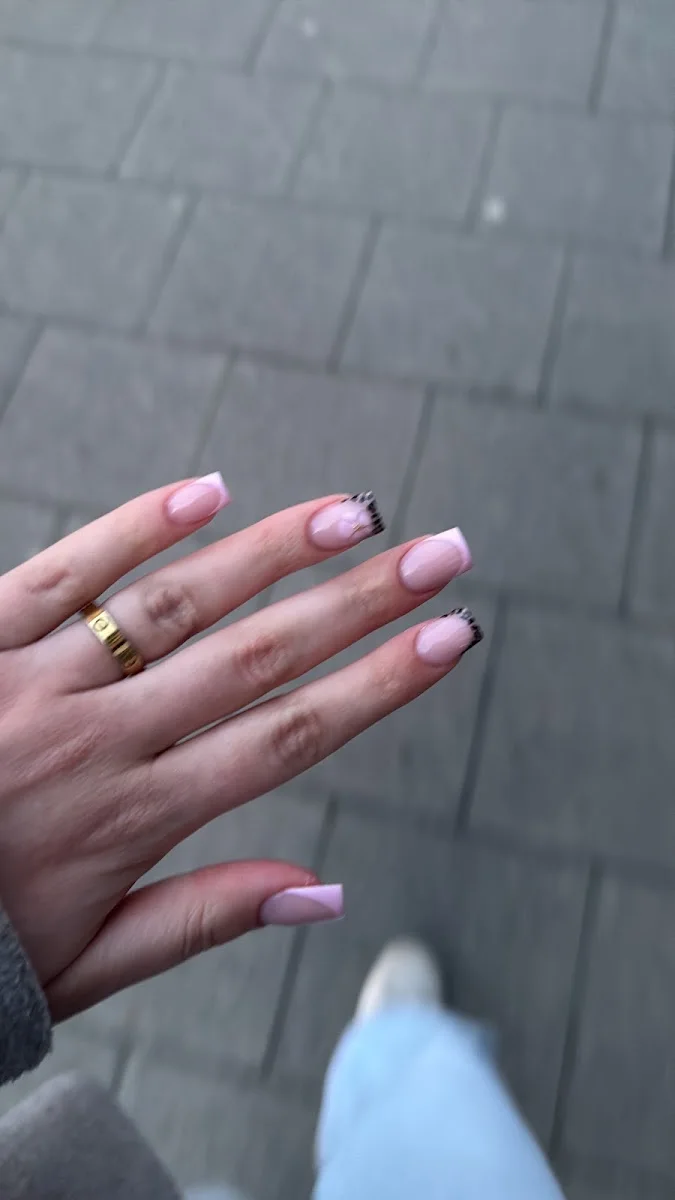 T.A. Nagelstudio – Besucherfoto: Sezan Winter in Augsburg, Bayern