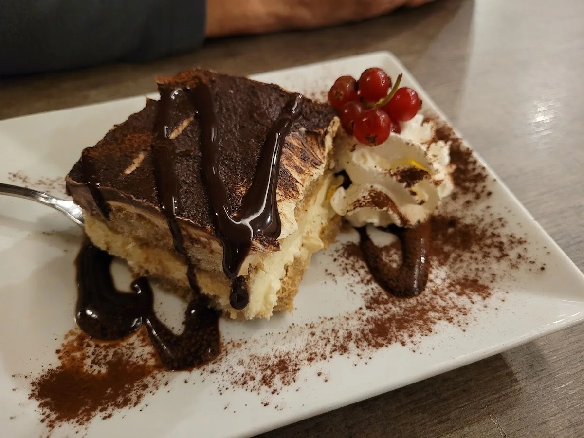 Ristorante Pizzeria La Toscana – Tiramisu in Böblingen, Baden-Württemberg