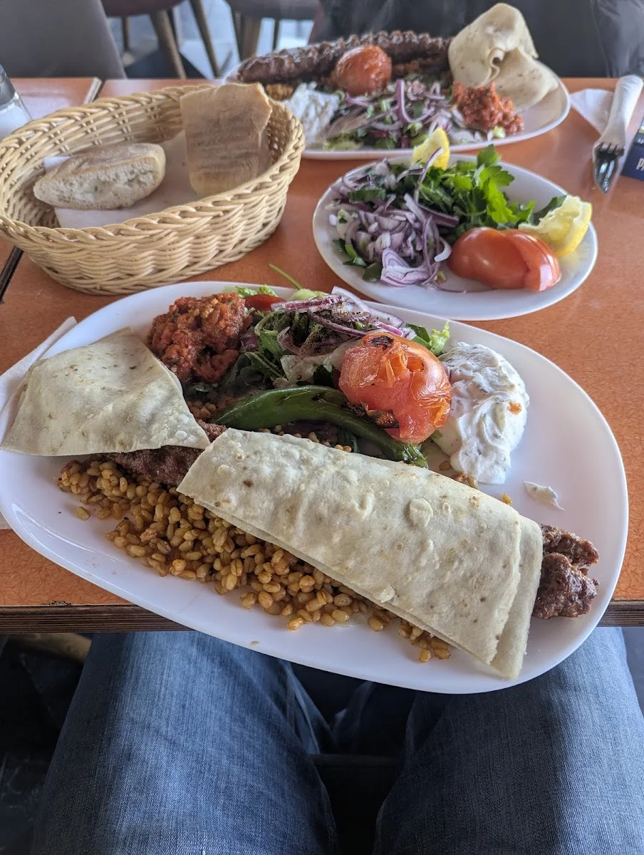Döner Pavillon – Kebab in Hamburg