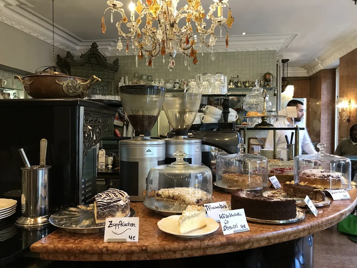 Cafe Baier – Essen und Trinken in Berlin