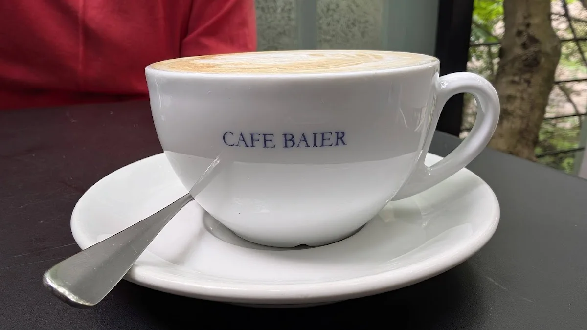 Cafe Baier – Cappuccino in Berlin
