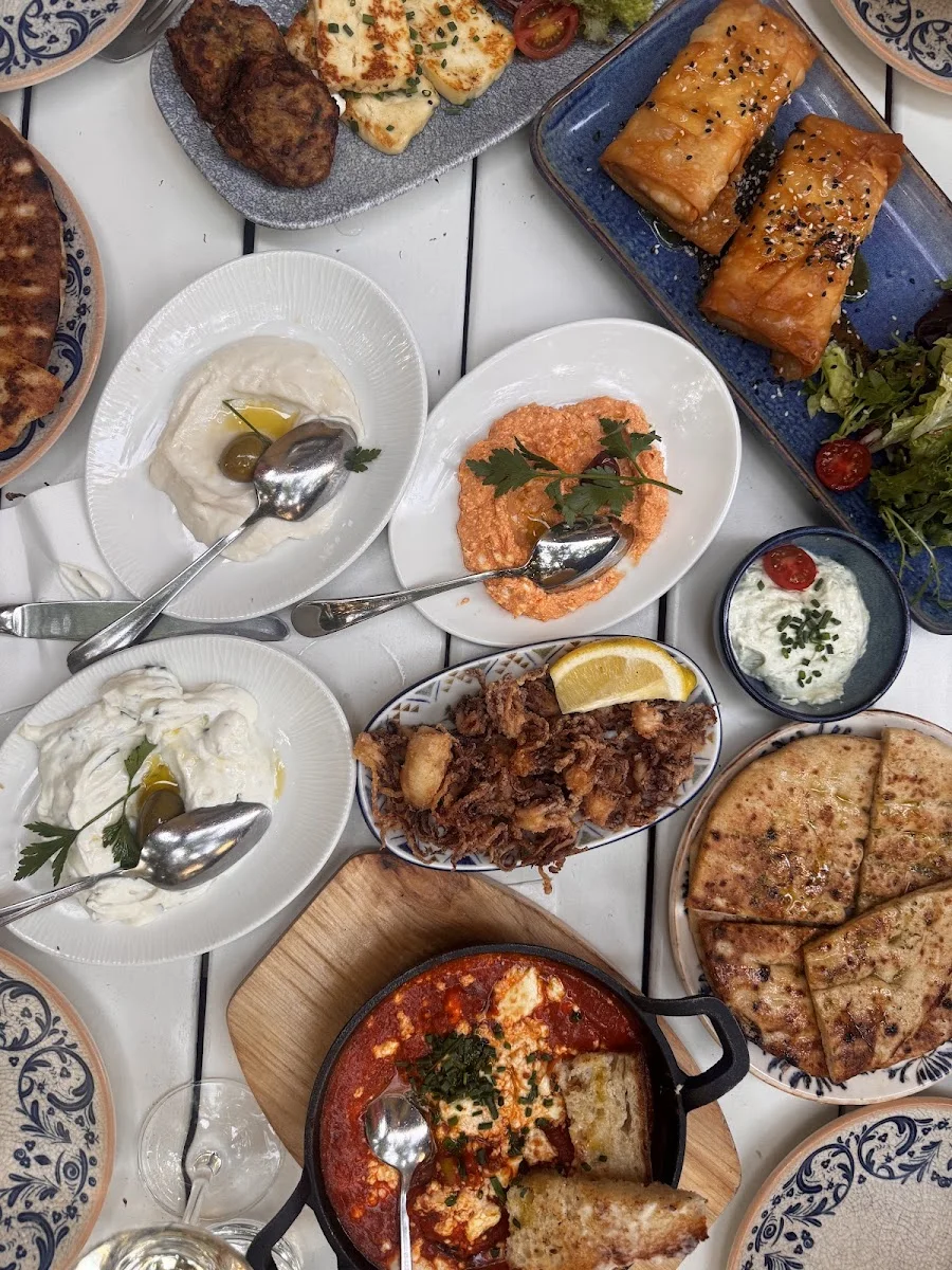 Taverna Kalypso – Essen und Trinken in München, Bayern