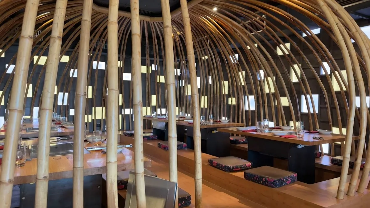 YUMIRA – Atmosphäre in München, Bayern