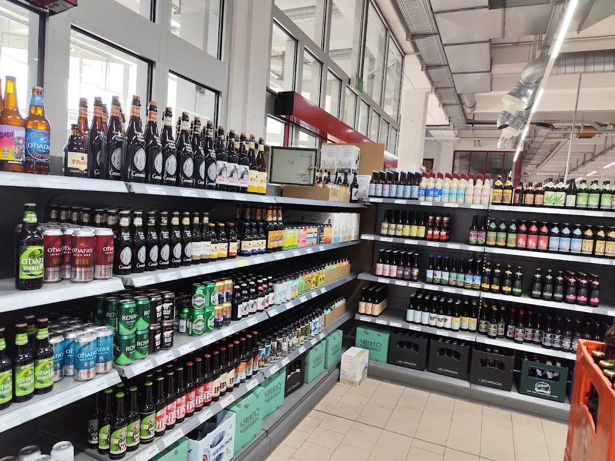 Heinrichs Super Getränkemarkt 3000 – Lebensmittelhändler in Kornwestheim, Baden-Württemberg
