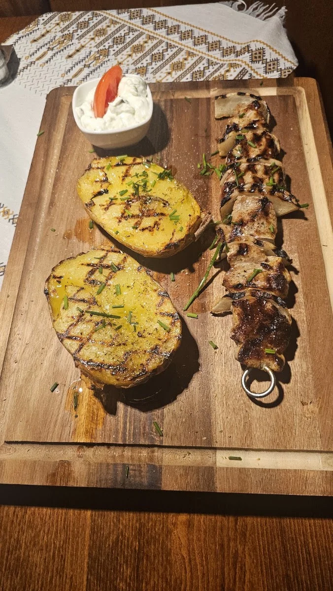 Griechisches Restaurant Dionysos - am Zabel Krüger Damm – Essen und Trinken in Berlin