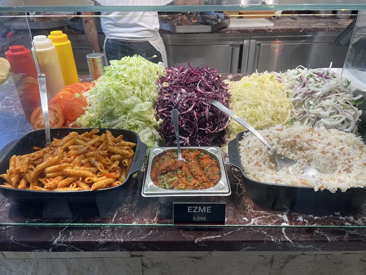 Best Döner & Falafel – Salatbar in München, Bayern