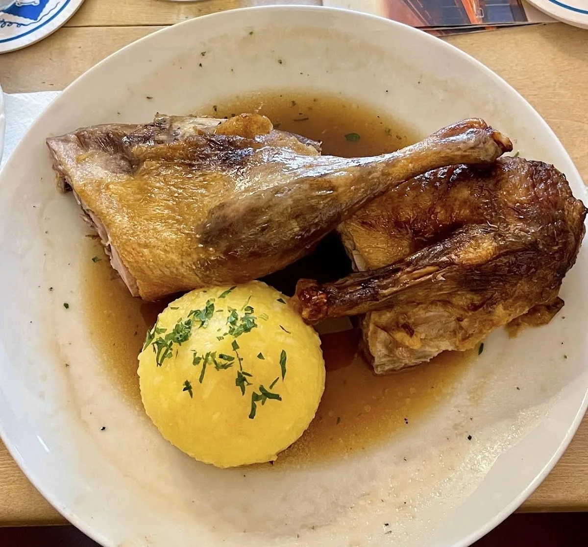 Augustiner Stammhaus – Entenconfit in München, Bayern