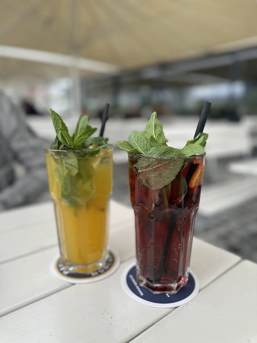 OOSTEN – Realwirtschaft am Main – Mojito in Frankfurt am Main, Hessen