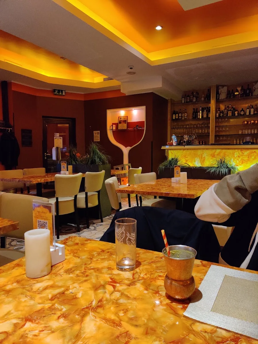 Singh Indian Restaurant – Essen und Trinken in Hamburg
